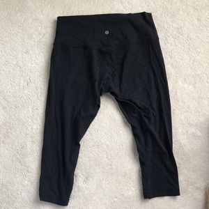 Lulu cropped leggings